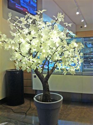 ALBERO A LED CON FOGLIE BIANCHE 170 CM -PRESTIGE-